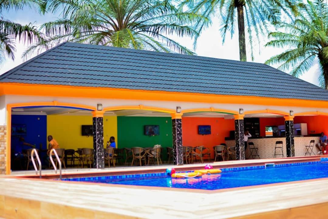 Wetland Hotel Ughelli Exterior photo